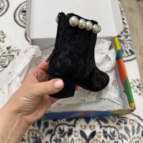 Katy Perry kids girls toddler 11 shoes boots pearly beaded velvet block heel