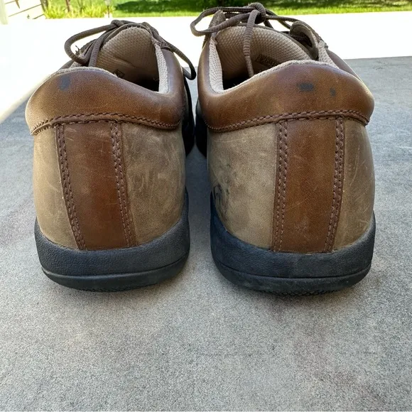 Keen Austin Shitake Pedal 1247 Leather Men's 10.5 Commuter Cycling Shoes READ