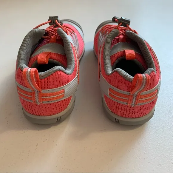 Keen Kids Size 5 Grey &amp; Pink Chandler Athletic Shoes NEW WITHOUT BOX