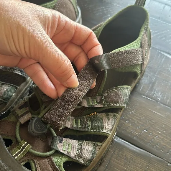 Keen Men’s Size 7 Newport H2 Sports Sandals Outdoor Hiking Washable Shoes Camo