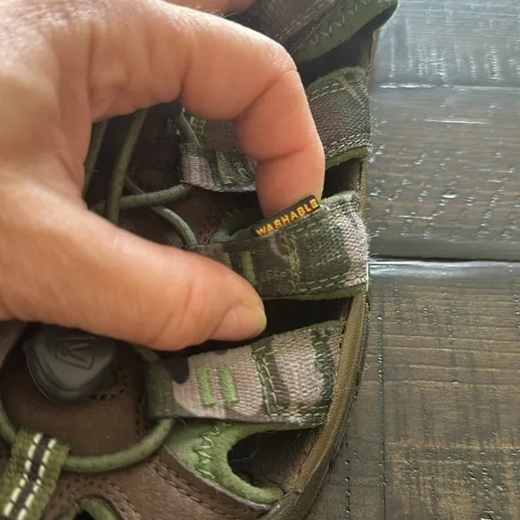 Keen Men’s Size 7 Newport H2 Sports Sandals Outdoor Hiking Washable Shoes Camo
