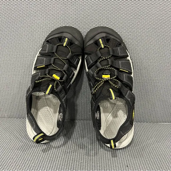 Keen Newport H2 Sandals Men’s Outdoor Hiking Shoes Size 10 1001907 Black Yellow
