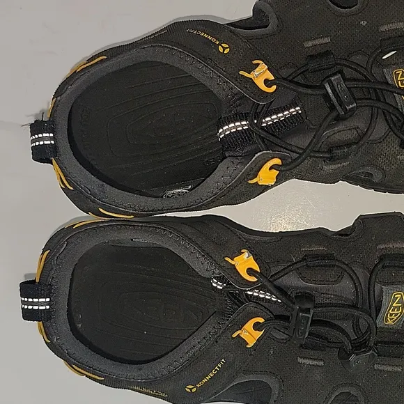 Keen Solr Water High Performance Sport Closed Toe Men's Hiking Shoes