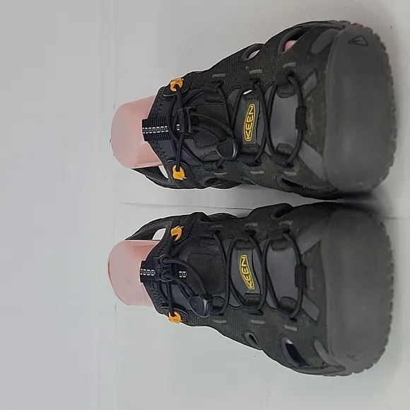 Keen Solr Water High Performance Sport Closed Toe Men's Hiking Shoes