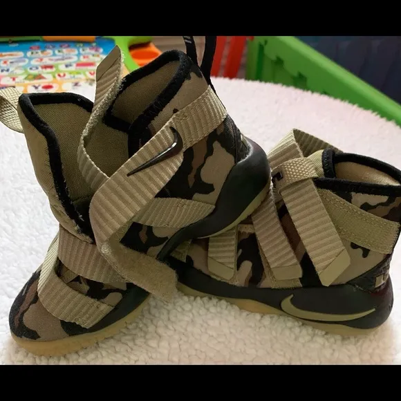 Kids Nike Shoes