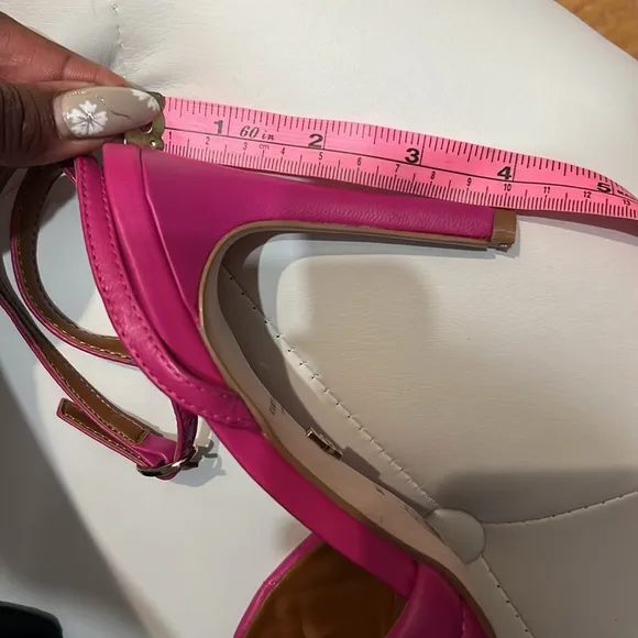 Kurt Geiger Womens Pink Leather Ankle Strap Quilted Pumps Shoes Used