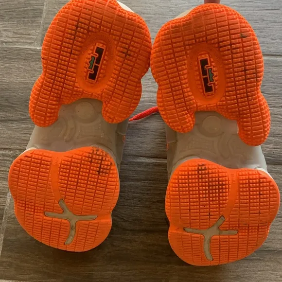 LeBron Nike 19 “Fast Food” Basketball Shoes