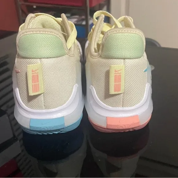 LeBron Witness 6 Easter 3.5 Youth