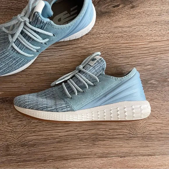 Light Blue New Balance Fresh Foam Cruz Decon Running Shoes