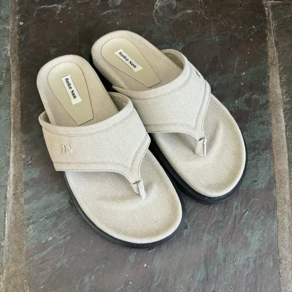 LIKE NEW Reike Nen Padded Denim Sandals Tan Flip Flops Neutral Size 39 US Size 9