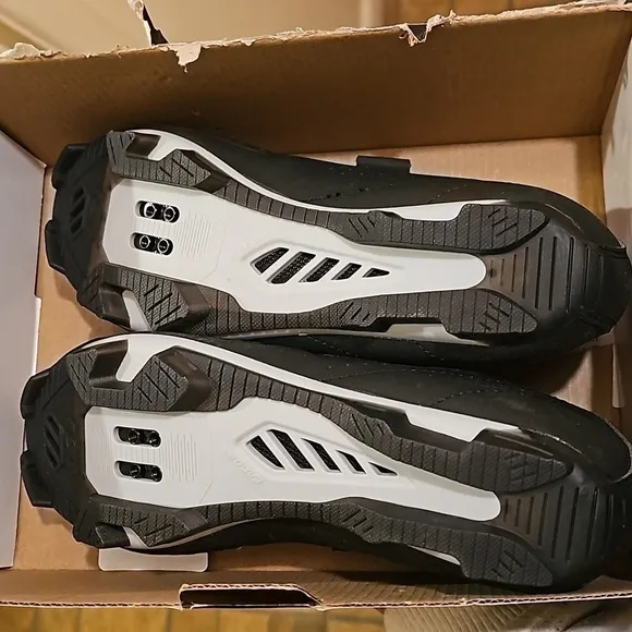 Louis‎ Garneau Men's Multi Air Flex II Shoes Size 9 NWT