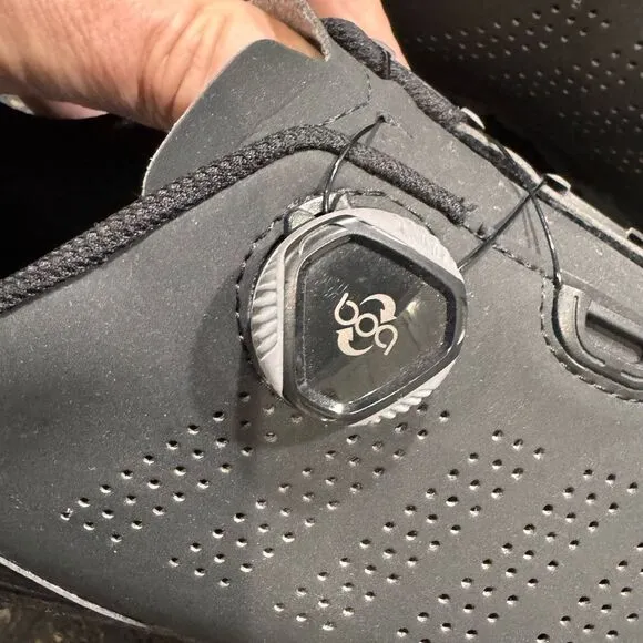Louis Garneau Onyx Cycling Shoes. Size EU 45/US 11.