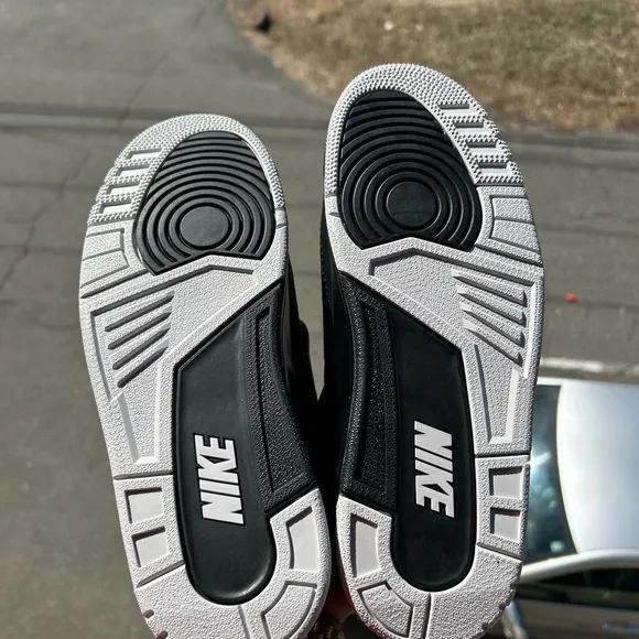 Low 2s Size 10 brand new dead stock