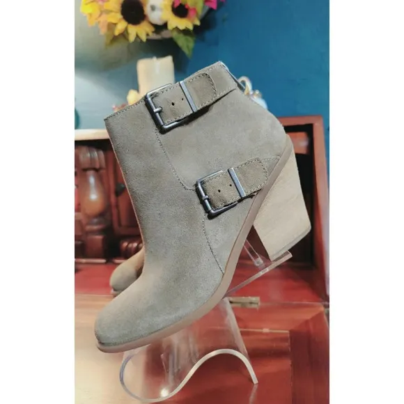 Lucky Brand &quot;Emerlee&quot; Booties Size 8