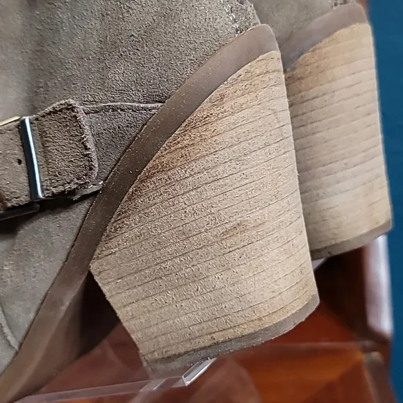 Lucky Brand &quot;Emerlee&quot; Booties Size 8