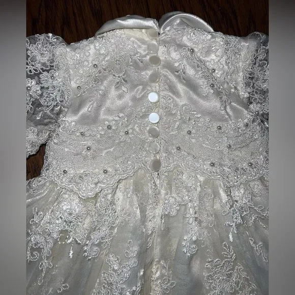Luxury Satin Lace Pearl Long Baby Christening Gown Blessing Dress Bonnet Shoes