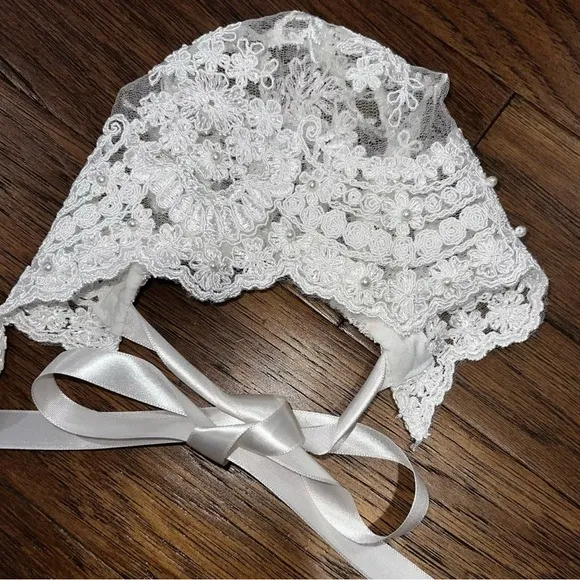 Luxury Satin Lace Pearl Long Baby Christening Gown Blessing Dress Bonnet Shoes