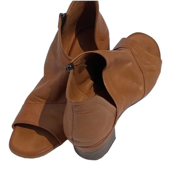 Mago cognac tan 38 7 - 7.5 leather sandal low heel peep toe booties ankle boot