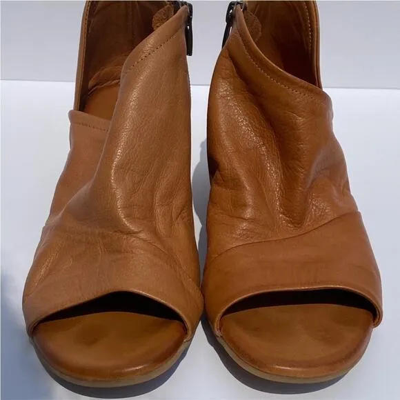 Mago cognac tan 38 7 - 7.5 leather sandal low heel peep toe booties ankle boot