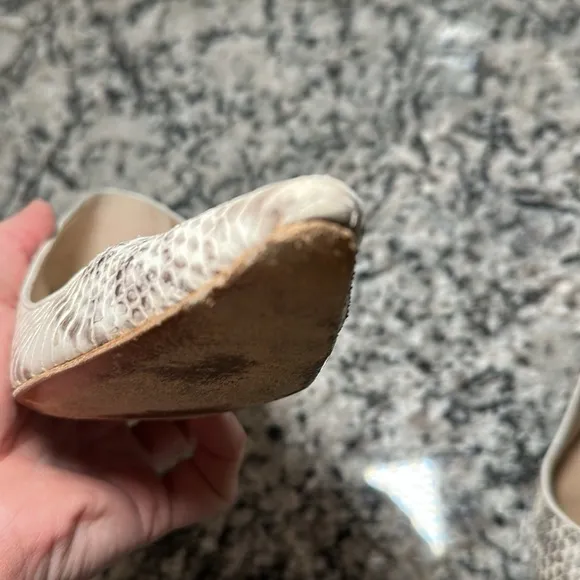 Manolo Blahnik Snakeskin Heels - 37.5