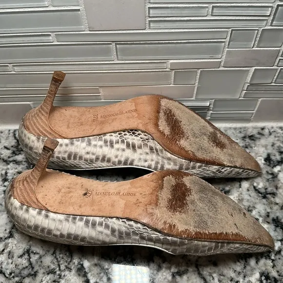 Manolo Blahnik Snakeskin Heels - 37.5