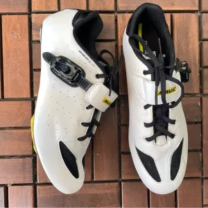 Mavic Aksium Elite‎ III Size Men’s 9/ Woman’s 10 White Cycling Shoes