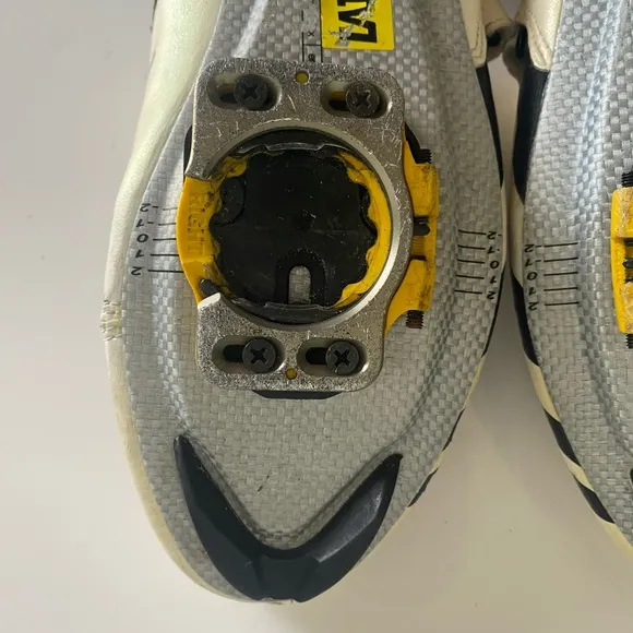 Mavic Black and White Cycling Shoes 10-5