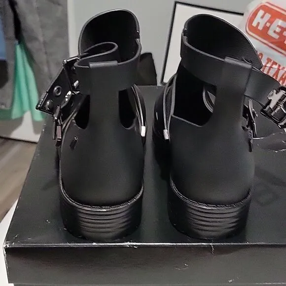 Melissa Antares boots  vegan. new in box