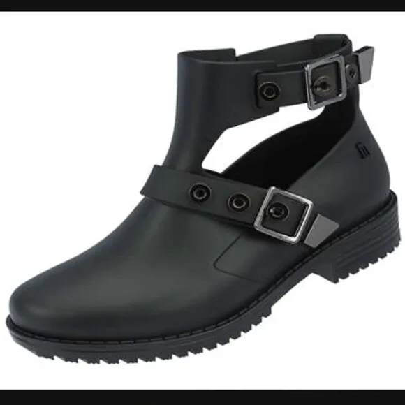 Melissa Antares boots  vegan. new in box