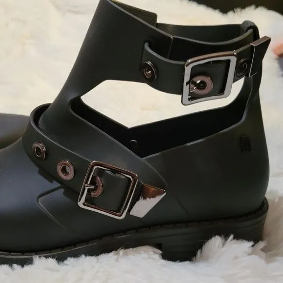 Melissa Antares boots  vegan. new in box