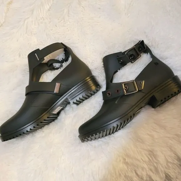 Melissa Antares boots  vegan. new in box