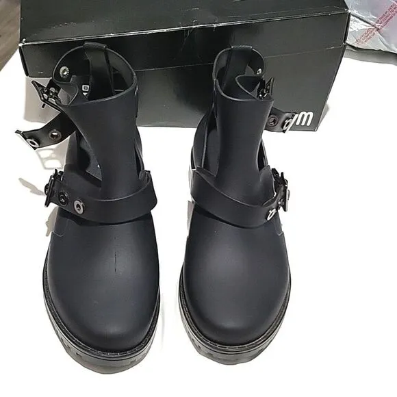 Melissa Antares boots  vegan. new in box