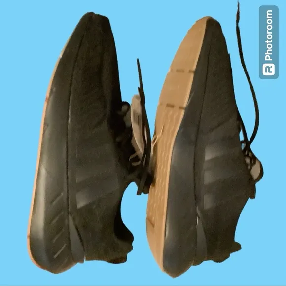 Mens Adidas Swift Run 22 Shoes, goes with everything! End Plastic Waste. NWT