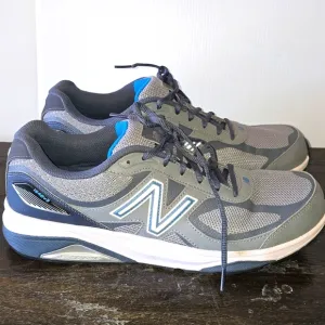 Men's new balance sneaker1540V3 SIZE 12.5 SHOES!!