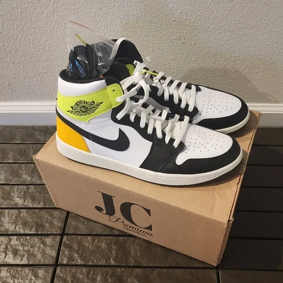 Men's Nike Air Jordan 1 High 'Volt Gold' Golf Shoes