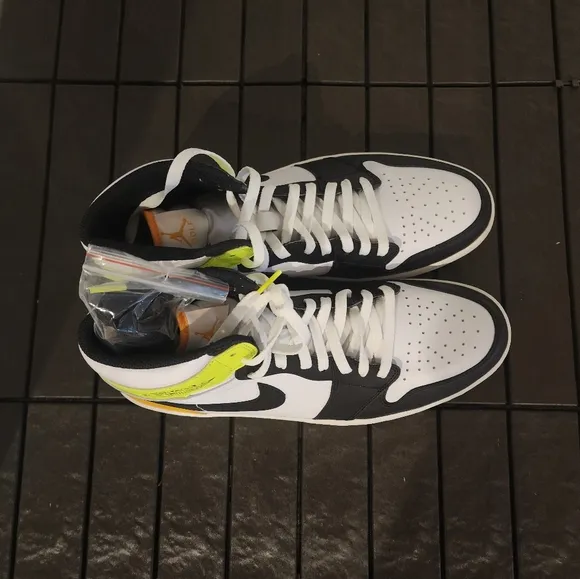 Men's Nike Air Jordan 1 High 'Volt Gold' Golf Shoes