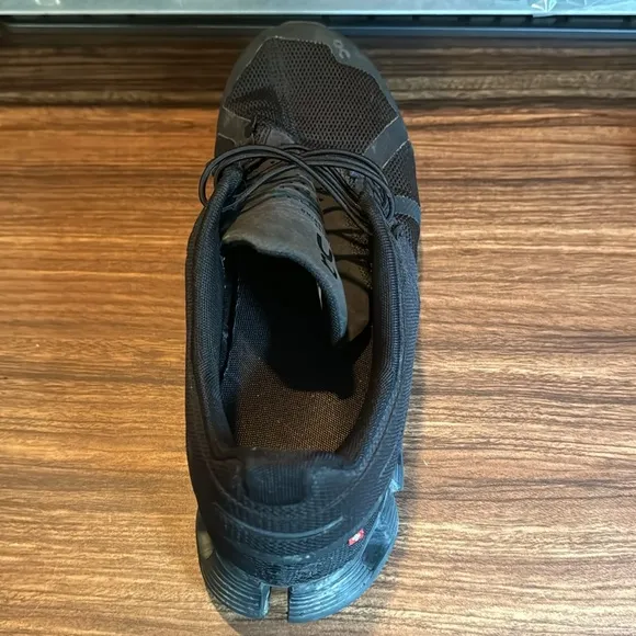 Men’s On Cloud Outdoor Running Shoes - Black - 9.5M