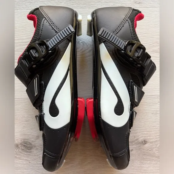 Men’s Peloton Red and Black Cycling Shoes Size 41