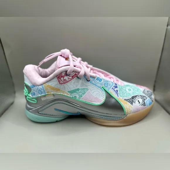 Men’s Size 9.5 LeBron 22 X Monopoly (Currency) (NEW) No Box FZ1097 100