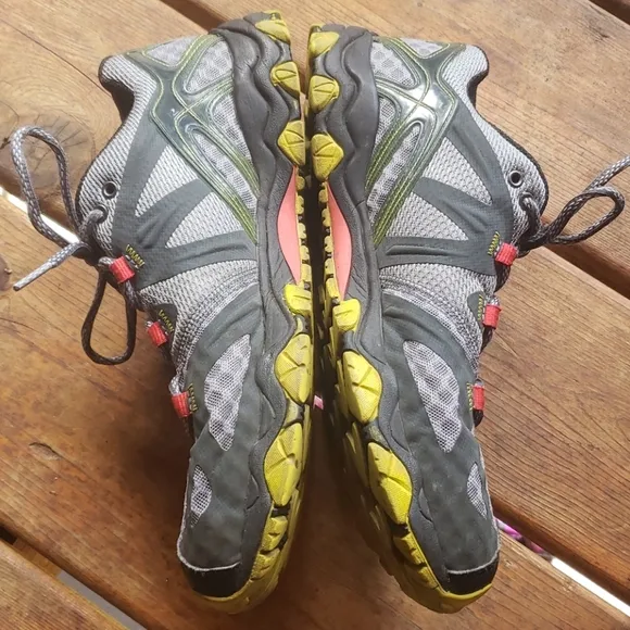 MERRELL Grassbow Air Low Hiking Shoes sz 9 Men's - Turbulence