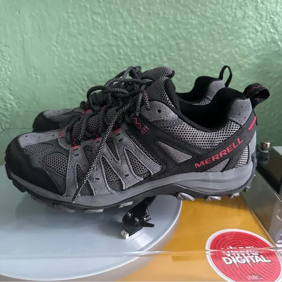 Merrell Men's Accentor 3 Sport GTX Hiking Shoe sz 9