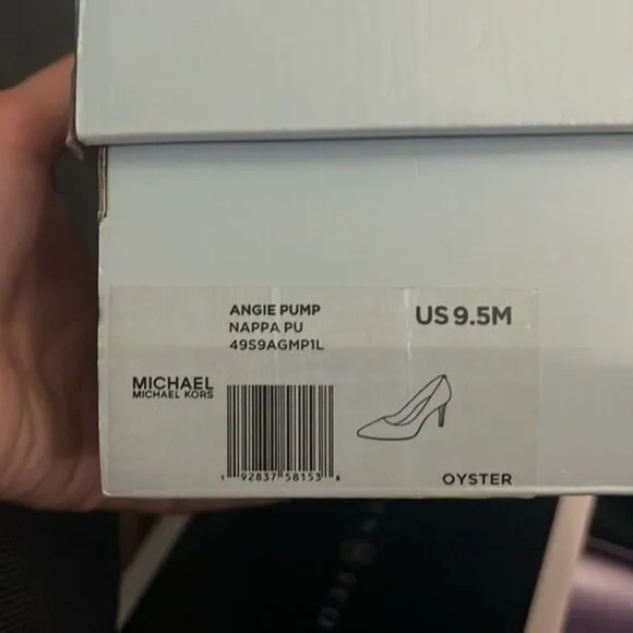 Michael Kors Angie Pumps – Size 9.5 – Oyster – New in Box