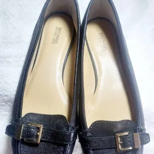 MICHAEL KORS BLACK LEATHER Flat shoes Size 10 New without tag