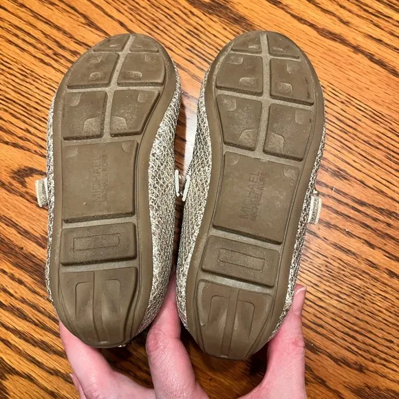 Michael Kors Harin Flat Glittery Gold Kids Shoes with Bow Size 11