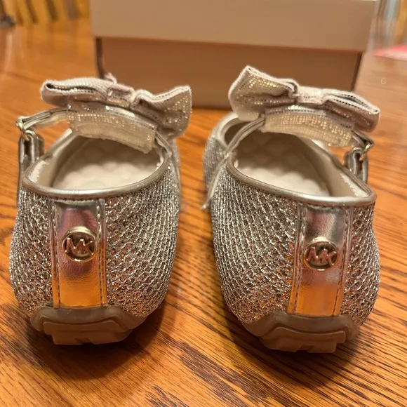 Michael Kors Harin Flat Glittery Gold Kids Shoes with Bow Size 11