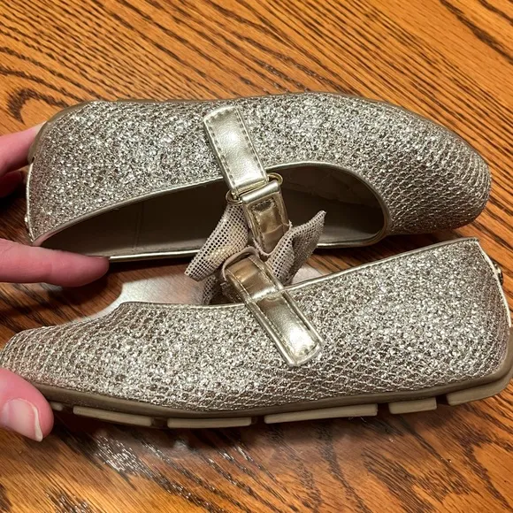 Michael Kors Harin Flat Glittery Gold Kids Shoes with Bow Size 11