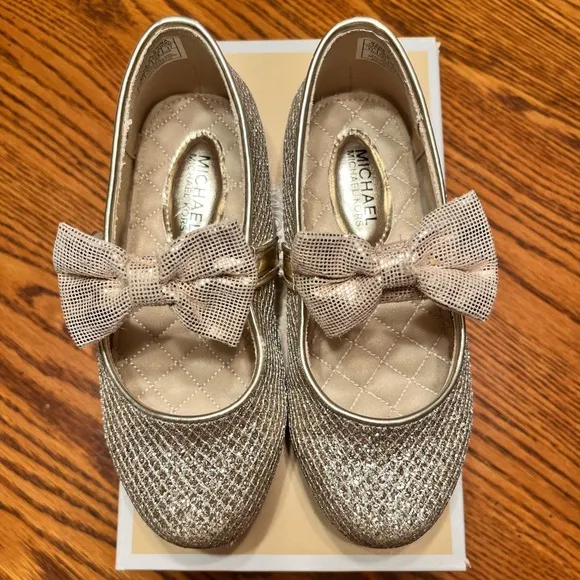 Michael Kors Harin Flat Glittery Gold Kids Shoes with Bow Size 11