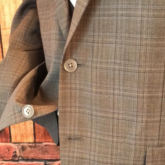 Michael Strahan Gray Suit