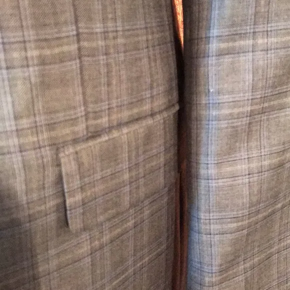 Michael Strahan Gray Suit