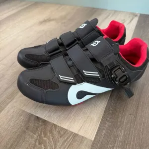 MINT Peloton Cycling Shoes - Size 40 Women’s US Size 9 Men's 7 Black Red